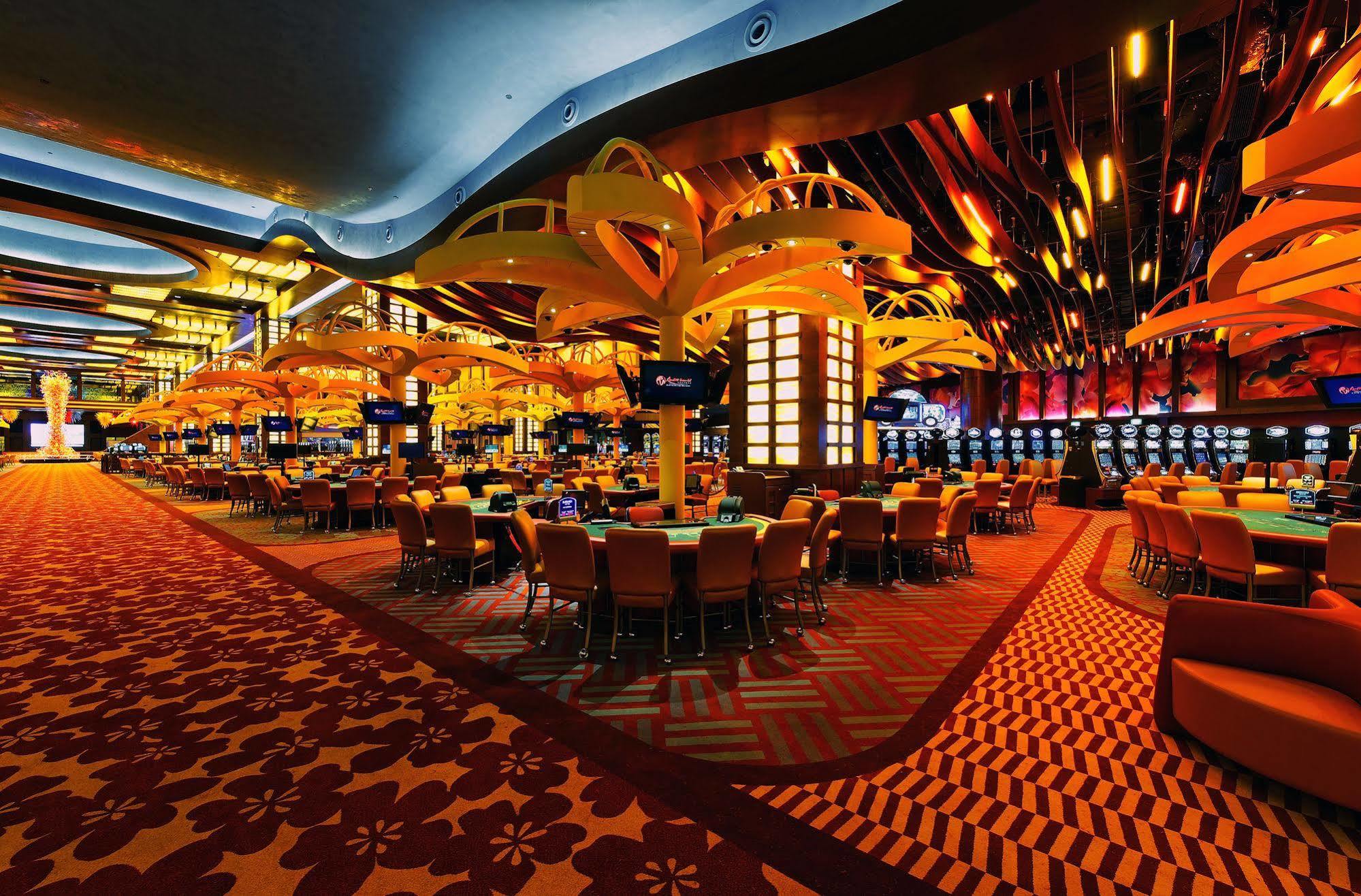 Genting Hotel Jurong Singapore Exterior photo